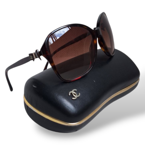 Óculos Chanel Marrom 