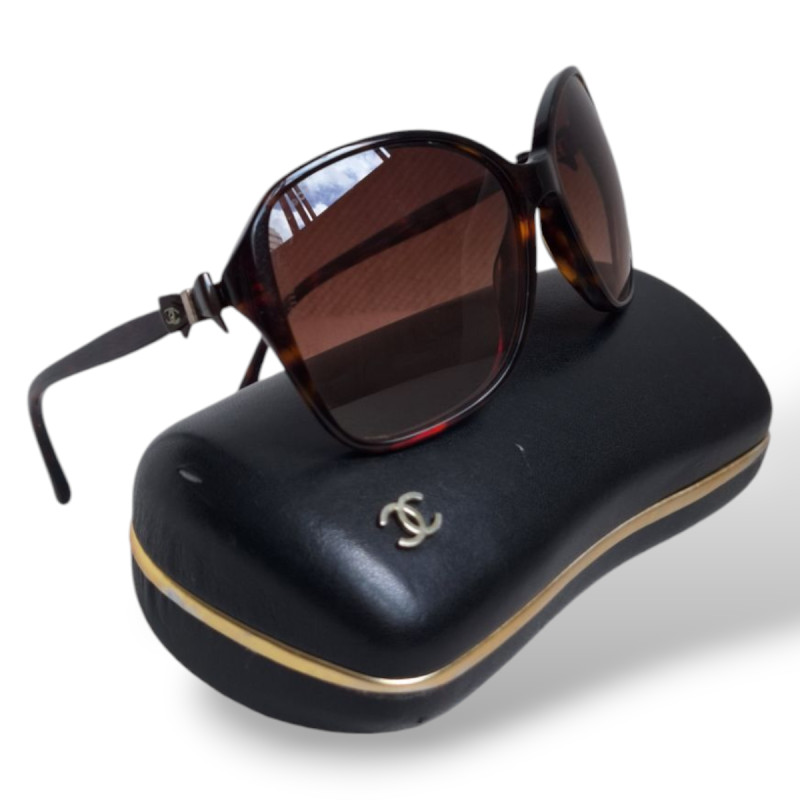 Óculos Chanel Marrom  Óculos Chanel Marrom