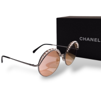 Óculos Chanel Detalhe Pérolas 4234H C101S4