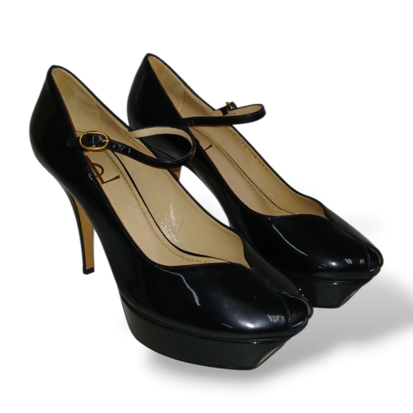 Peep Toe Yves Saint Laurent Verniz Preto - 36 