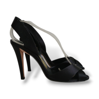 Sandália Salvatore Ferragamo em Cetim Preto -36