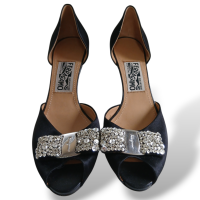 Peep Toe Salvatore Ferragamo em Cetim Preto com Laço-36