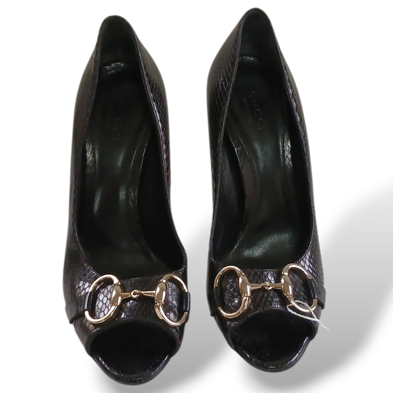 Peep Toe Gucci Python Preto com Fivela-34