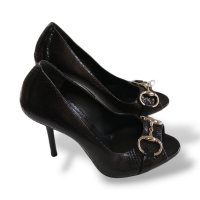 Peep Toe Gucci Python Preto com Fivela-34