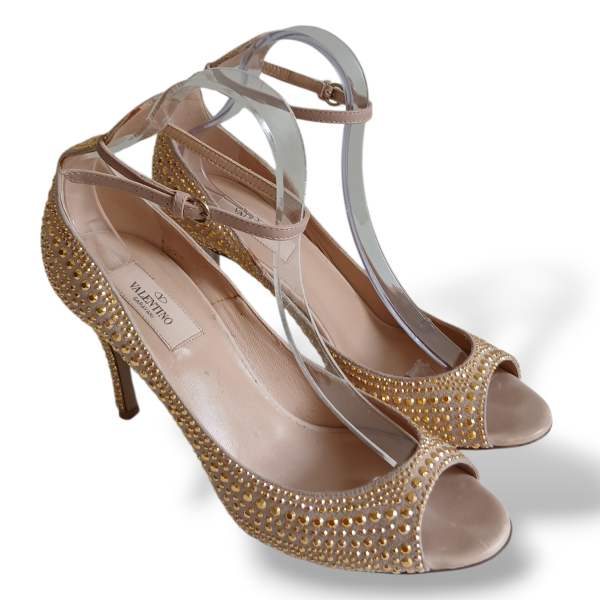 Peep Toe Valentino Aplicações Douradas-38