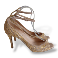 Peep Toe Valentino Aplicações Douradas-38