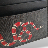 Porta Cartão Gucci GG Kingsnake Preto Porta Cartão Gucci GG Kingsnake Preto