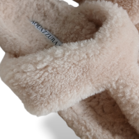 Chinelo Aquazzura em Pelúcia Bege-39