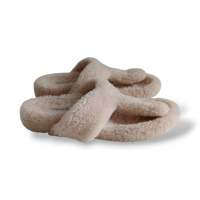 Chinelo Aquazzura em Pelúcia Bege-39