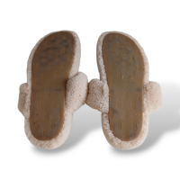 Chinelo Aquazzura em Pelúcia Bege-39