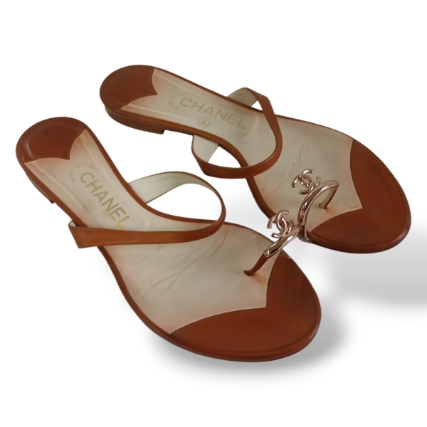 Rasteira Chanel Bronze - 37