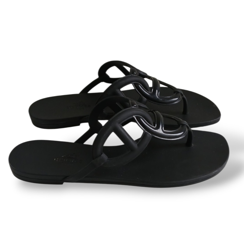 Rasteira Hermès Egerie Preta Rubber - 35 