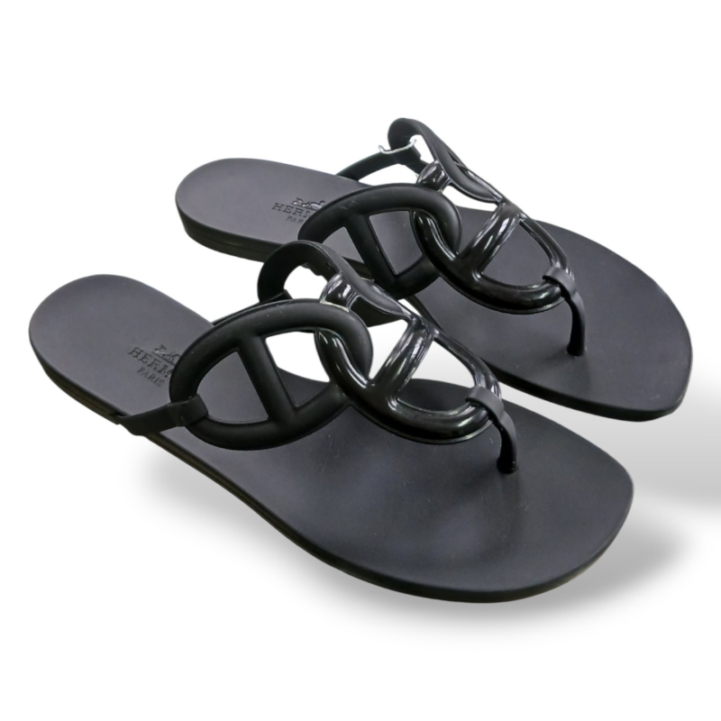 Rasteira Hermès Egerie Preta Rubber - 35 