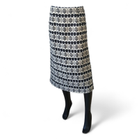 Saia NK Store Bouclê Preto e Branco-38