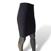 Saia Emilio Pucci Preta Reta com Detalhe em Tule-36 Saia Emilio Pucci Preta Reta com Detalhe em Tule-36