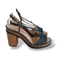 Sandália Chanel em Couro Azul Marinho Salto Bloco-39