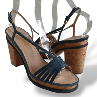 Sandália Chanel em Couro Azul Marinho Salto Bloco-39