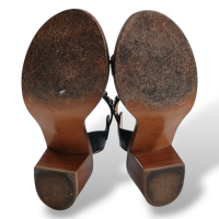 Sandália Chanel Detalhes Corrente-38