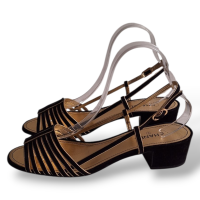 Sandália Chanel Camurça Preta Com Dourada -37
