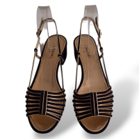 Sandália Chanel Camurça Preta Com Dourada -37