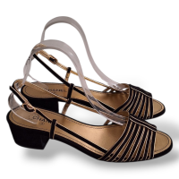 Sandália Chanel Camurça Preta Com Dourada -37