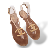 Rasteira Chanel Marfim Fivela Dourada CC - 38
