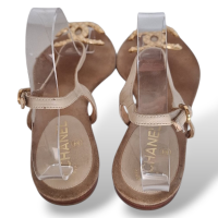 Rasteira Chanel Marfim Fivela Dourada CC - 38