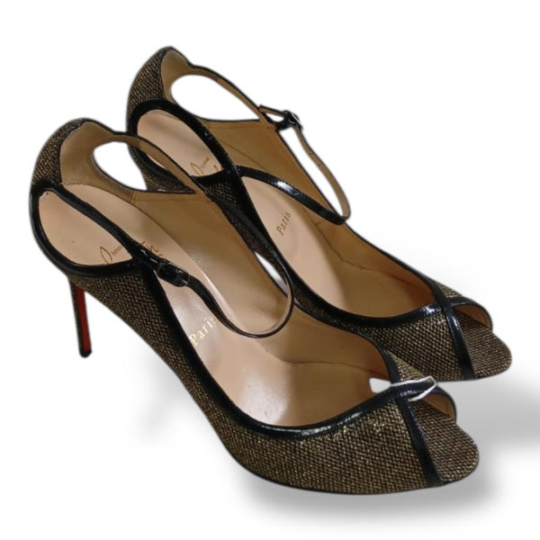 Sandália Christian Louboutin Metalizada com Detalhes Pretos em Verniz-38