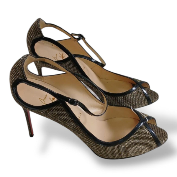 Sandália Christian Louboutin Metalizada com Detalhes Pretos em Verniz-38