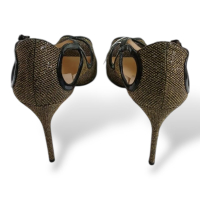 Sandália Christian Louboutin Metalizada com Detalhes Pretos em Verniz-38