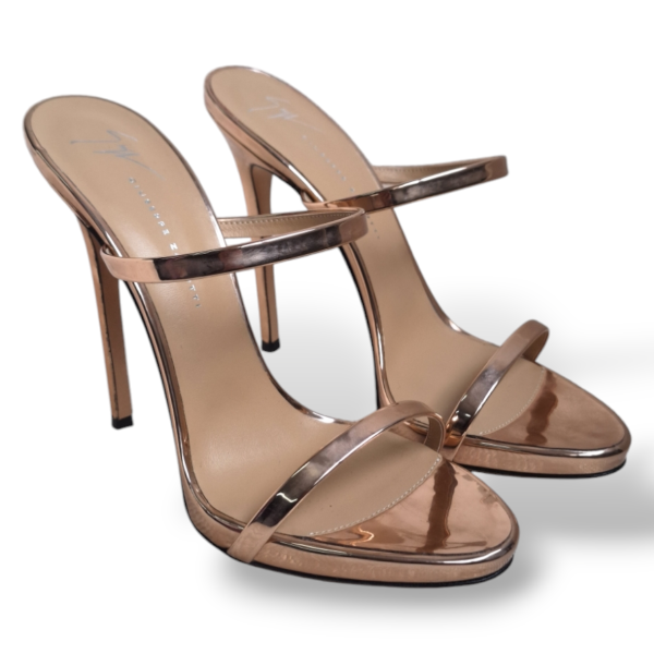 Sandália Giuseppe Zanotti Rosé - 37 Sandália Giuseppe Zanotti Rosé - 37