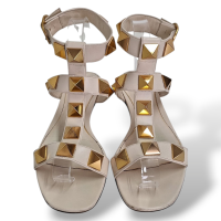 Rasteira Valentino Roman Stud Off White-37
