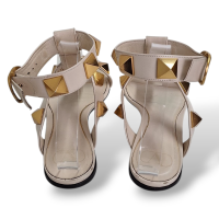 Rasteira Valentino Roman Stud Off White-37