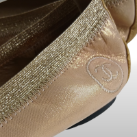 Sapatilha Chanel Dourada-39