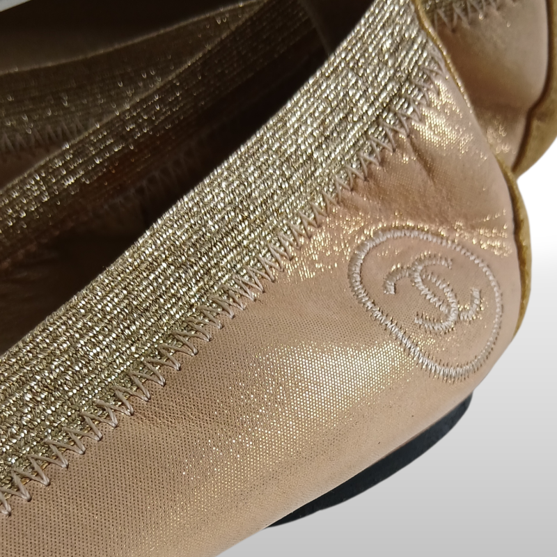 Sapatilha Chanel Dourada-39