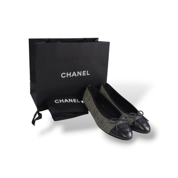 Sapatilha Chanel Tweed Bicolor - 37 