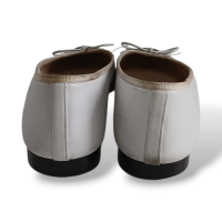 Sapatilha Chanel Cap Toe Branca com Preto-39