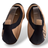Sapatilha Chanel Bege e Preta com Elástico - 37 Sapatilha Chanel Bege e Preta com Elástico - 37