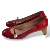Scarpin Gucci Verniz Vinho com Pérola-38