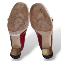 Scarpin Gucci Verniz Vinho com Pérola-38