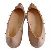 Sapatilha Christian Louboutin Bege com Spikes Dourados-40