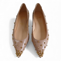 Sapatilha Christian Louboutin Bege com Spikes Dourados-40