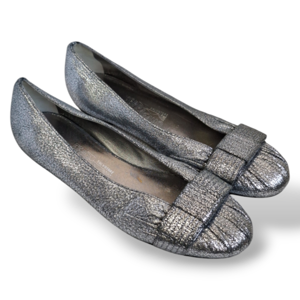 Sapatilha Salvatore Ferragamo Metalizada com Laço - 36