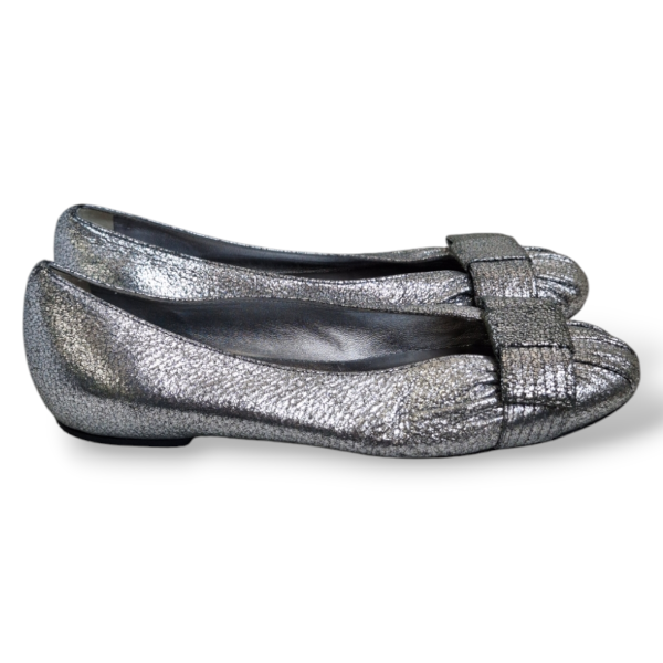 Sapatilha Salvatore Ferragamo Metalizada com Laço - 36