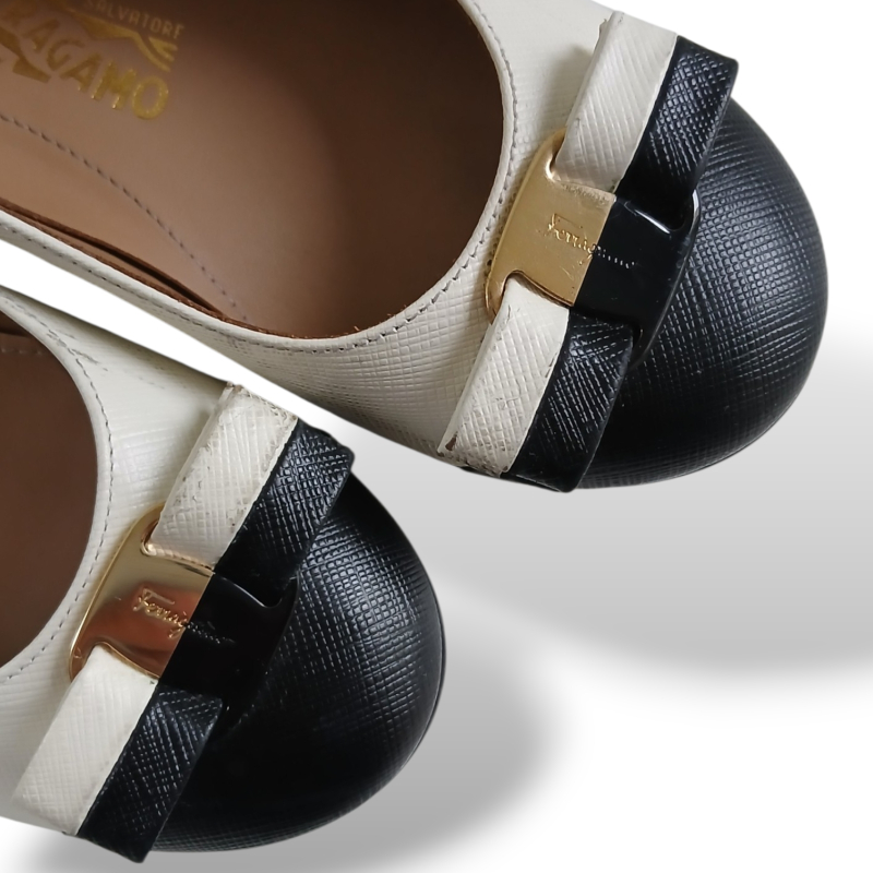 Sapatilha Salvatore Ferragamo Infantil Bicolor - 26
