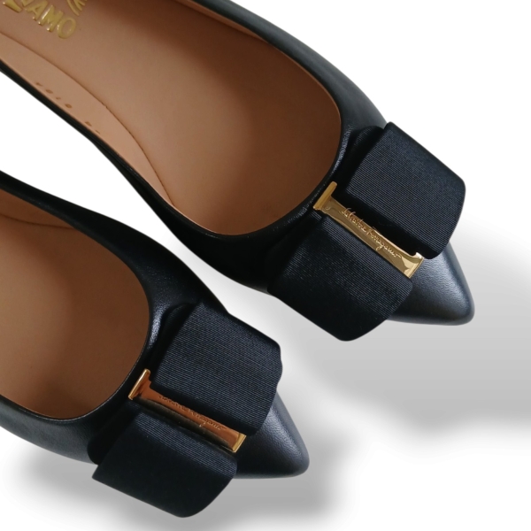 Sapatilha Salvatore Ferragamo Couro Preto - 36