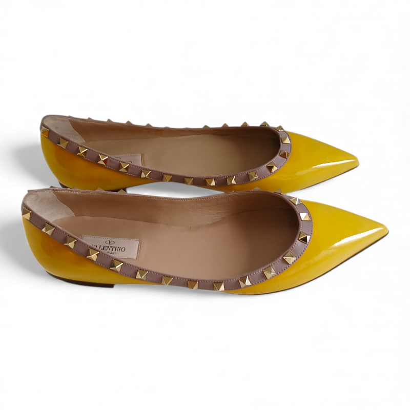 Sapatilha Valentino Amarela Verniz com Spikes-39