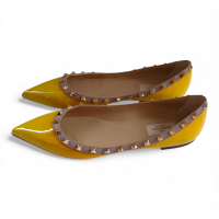 Sapatilha Valentino Amarela Verniz com Spikes-39
