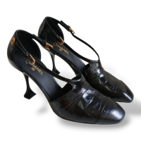 Scarpin Chanel Patent Leather Preto-39