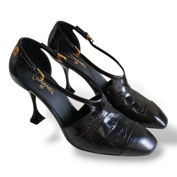 Scarpin Chanel Patent Leather Preto-39